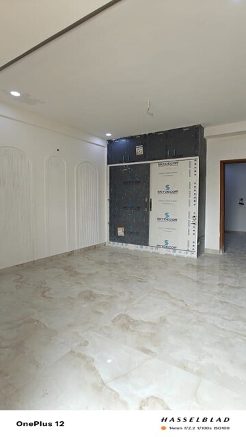 Bedroom in 3 BHK Builder Floor at Sector 73 – for Sale