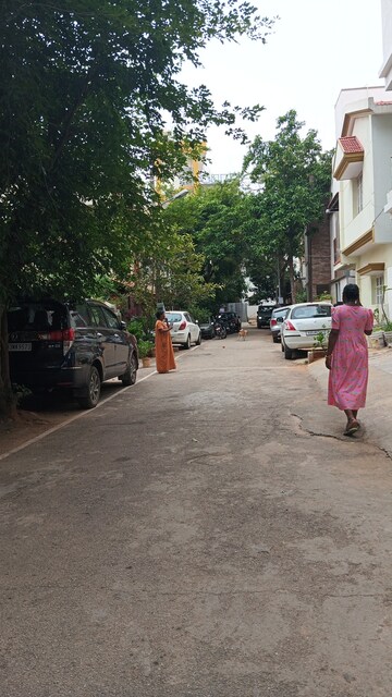 Parking in 6+ BHK Independent House at Sahakara Nagar – for Sale