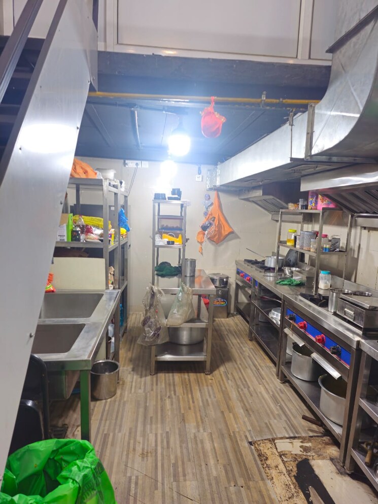 Floor Plan, hiranandani-meadows Commercial Showroom 305 Sq.Ft. In Manpada Thane 8905140