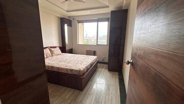 Bedroom in 2 BHK Apartment at Hiranandani Estate, Ghodbunder Road – for Rent