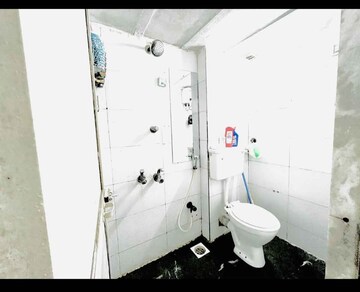 Bathroom in 1 BHK Apartment at Chembur – for Rent