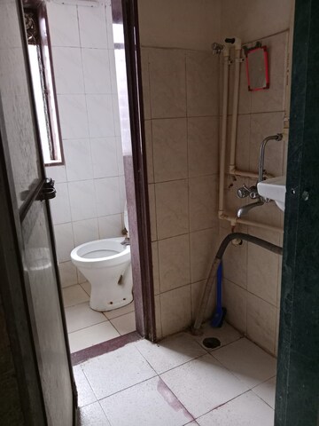 Bathroom in 1 RK Apartment at Bhawani Tower Andheri, Marol – for Rent