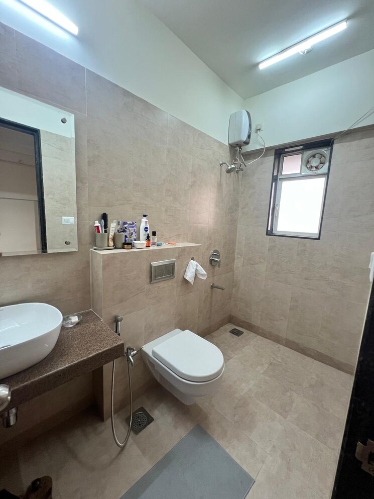 Bathroom, godrej-prime 3 Bedroom 1076 Sq.Ft. Apartment In Chembur Mumbai 8905285