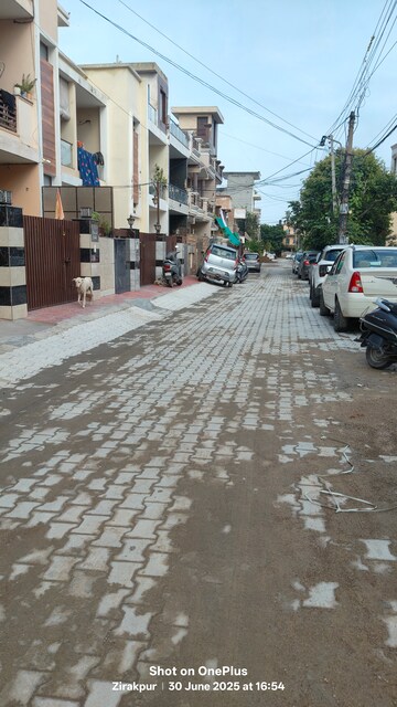 Parking in 6 BHK Villa at Dhakoli – for Sale