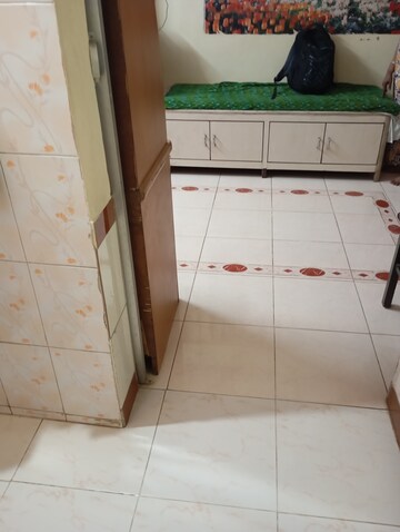 Bathroom in 1.5 BHK Apartment at Akal CHS, Andheri East – for Sale