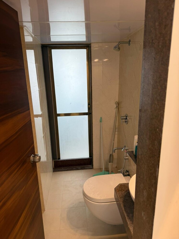 Bathroom, jv-sweena 2 Bedroom 650 Sq.Ft. Apartment In Andheri East Mumbai 8905300
