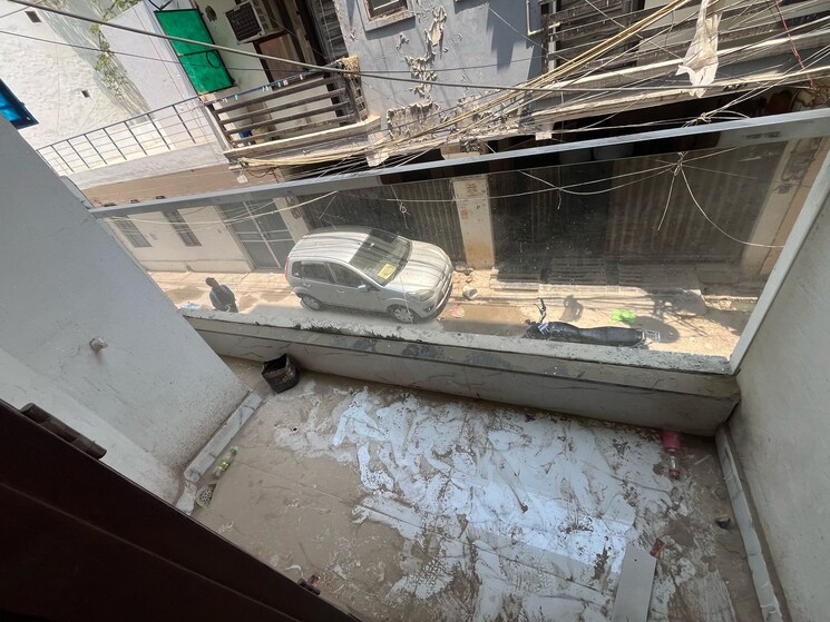 Balcony, chattarpur 1 Bedroom 48 Sq.Yd. Apartment In Chattarpur Delhi 8905307