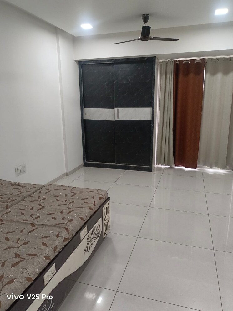 Kitchen, alkapuri 3 Bedroom 1920 Sq.Ft. Apartment In Alkapuri Vadodara 8905316