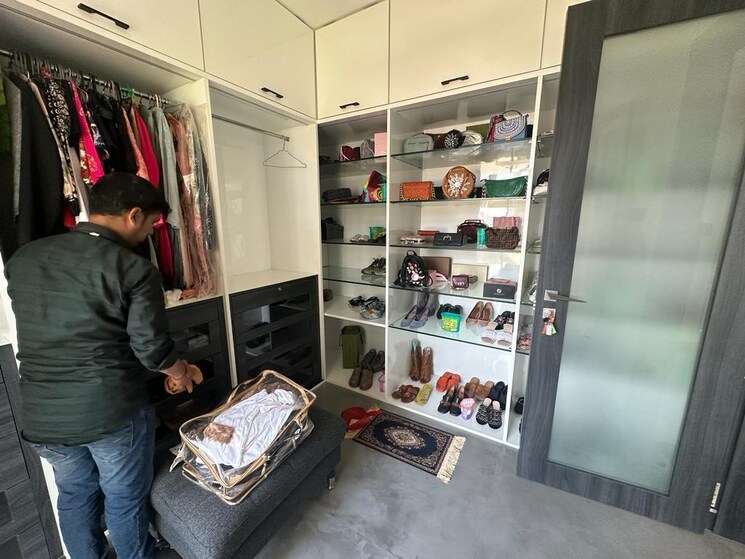  Parking, ajmera-classique 3 Bedroom 1077 Sq.Ft. Apartment In Prabhadevi Mumbai 8905342