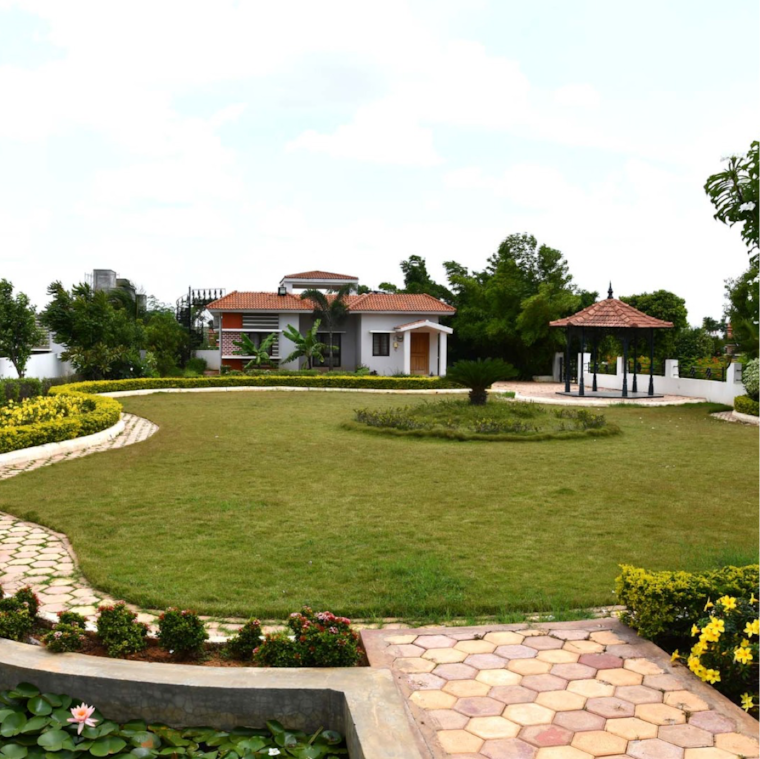 Garden, fortune-nri-township  200 Sq.Yd. Plot In Kadthal Hyderabad 8905348