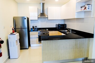 Furnished Amenities in 3 BHK Apartment at Defence Colony – for Rent