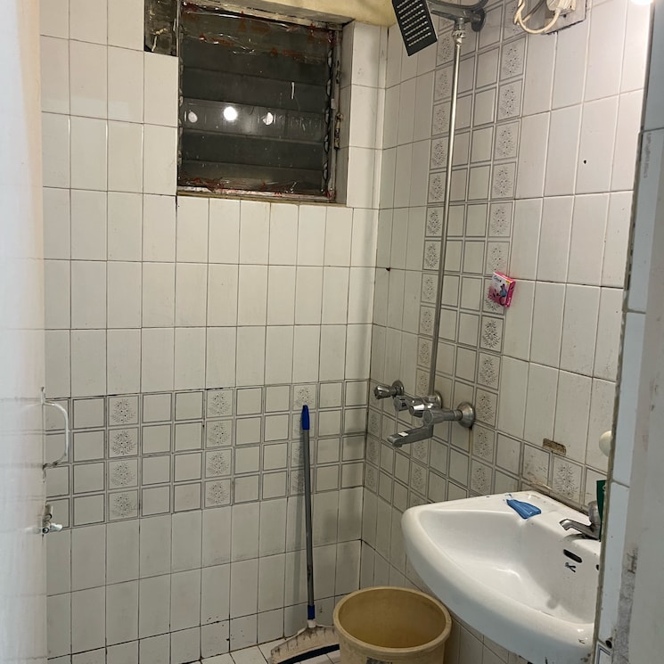 Bathroom, hermes-heritage-homes 1 Bedroom 640 Sq.Ft. Apartment In Shastrinagar Pune 8905375