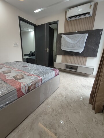 Bedroom in 1.5 BHK Builder Floor at Sector 43 – for Rent