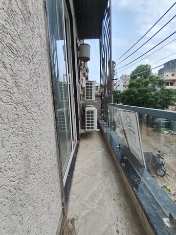Balcony in 1.5 BHK Builder Floor at Sector 43 – for Rent