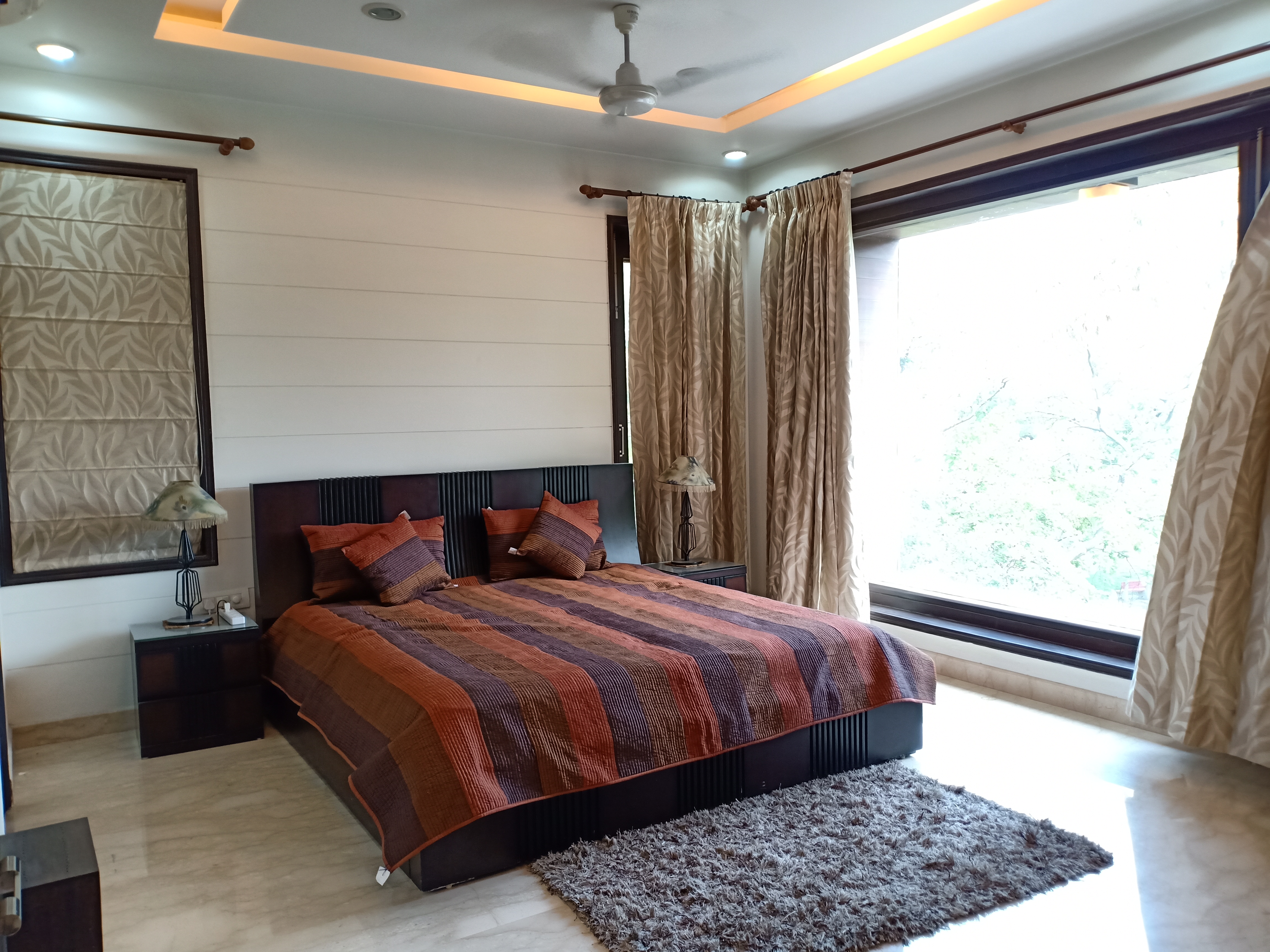 3 BHK + Pooja Room,Servant Room,Study Room,Extra Room Apartment For Rent in Defence Colony
