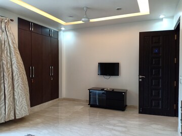 Living Room in 3 BHK Apartment at Defence Colony – for Rent