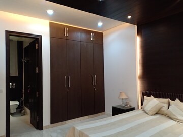 Bedroom in 3 BHK Apartment at Defence Colony – for Rent