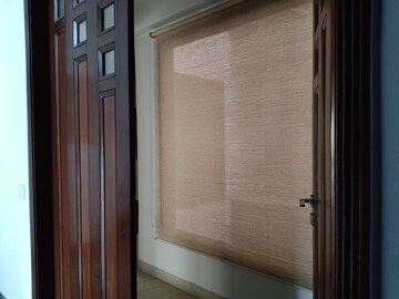 Room in 3 BHK Apartment at Defence Colony – for Rent