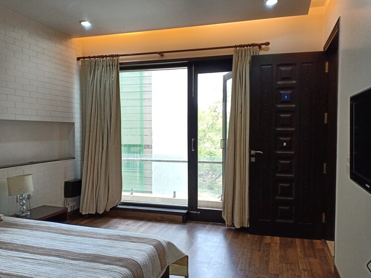 Room, defence colony 3 Bedroom 3000 Sq.Ft. Apartment In Defence Colony Delhi 8905391