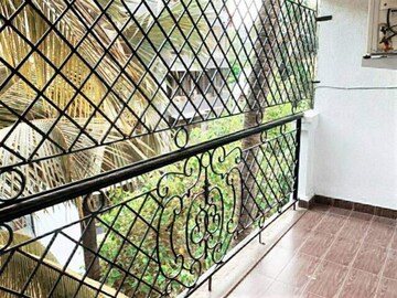 Balcony in 3 BHK Apartment at Defence Colony – for Rent