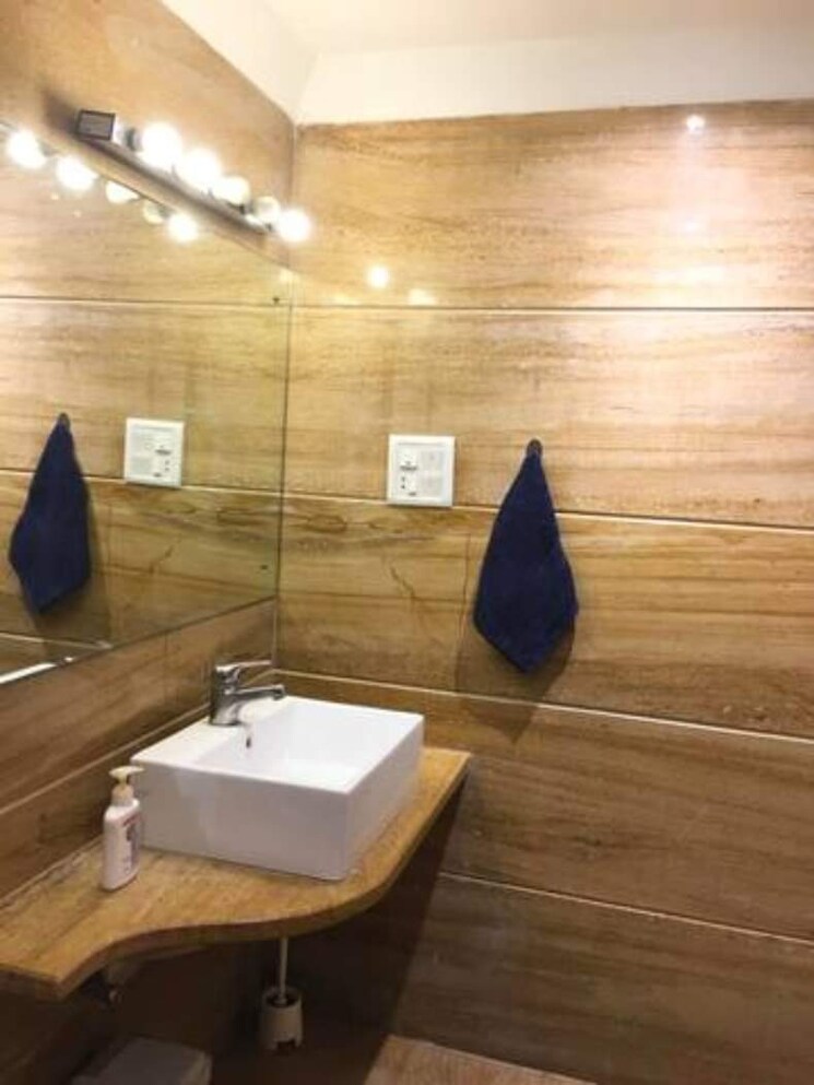 undefined, defence colony 3 Bedroom 2850 Sq.Ft. Apartment In Defence Colony Delhi 8905401