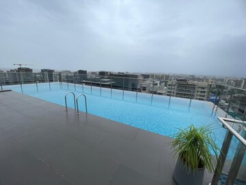 Swimming Pool in 3 BHK Apartment at Windermere Apartment, Santacruz West – for Rent