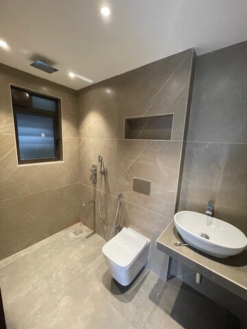Bathroom in 3 BHK Apartment at Windermere Apartment, Santacruz West – for Rent