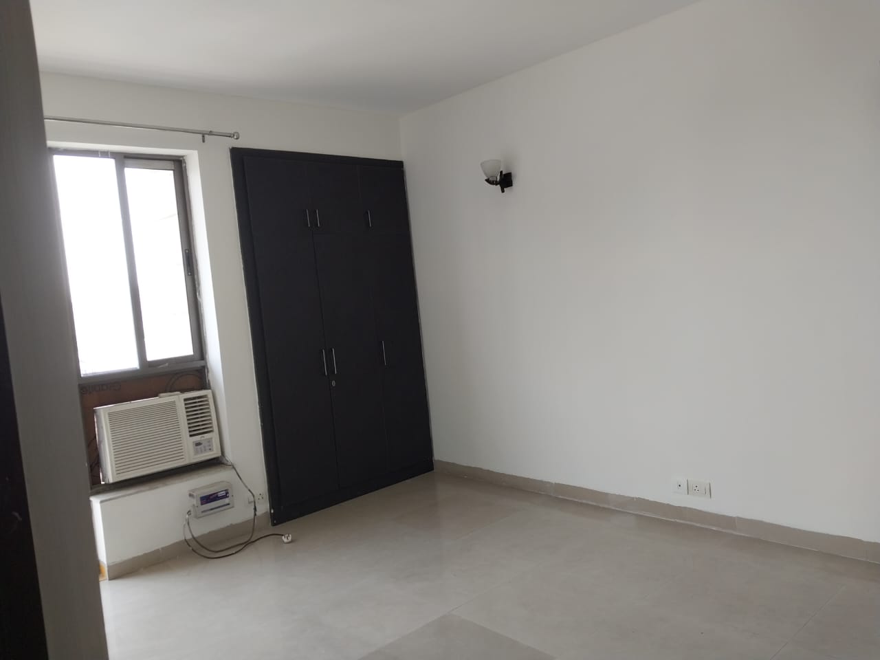 2 BHK + Pooja Room Apartment For Sale in Unitech Uniworld Gardens 2