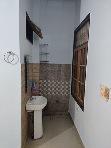 Kitchen in 2 BHK Independent House at Gomti Nagar – for Rent