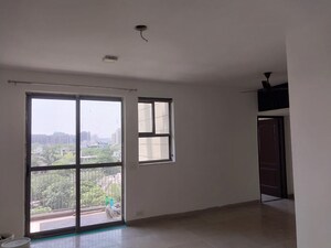Room in 2 BHK Apartment at Unitech Uniworld Gardens 2, Sector 47 – for Sale