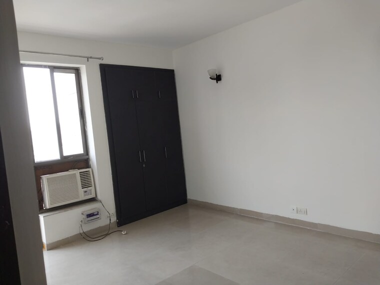 Room, unitech-uniworld-gardens-2 2 Bedroom 973 Sq.Ft. Apartment In Sector 47 Gurgaon 8905410