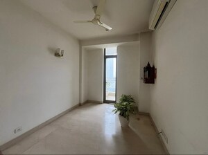 2 BHK Apartment For Sale in Unitech Uniworld Gardens 2, Sector 47