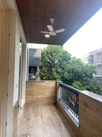 Balcony in 4 BHK Apartment at Defence Colony – for Rent