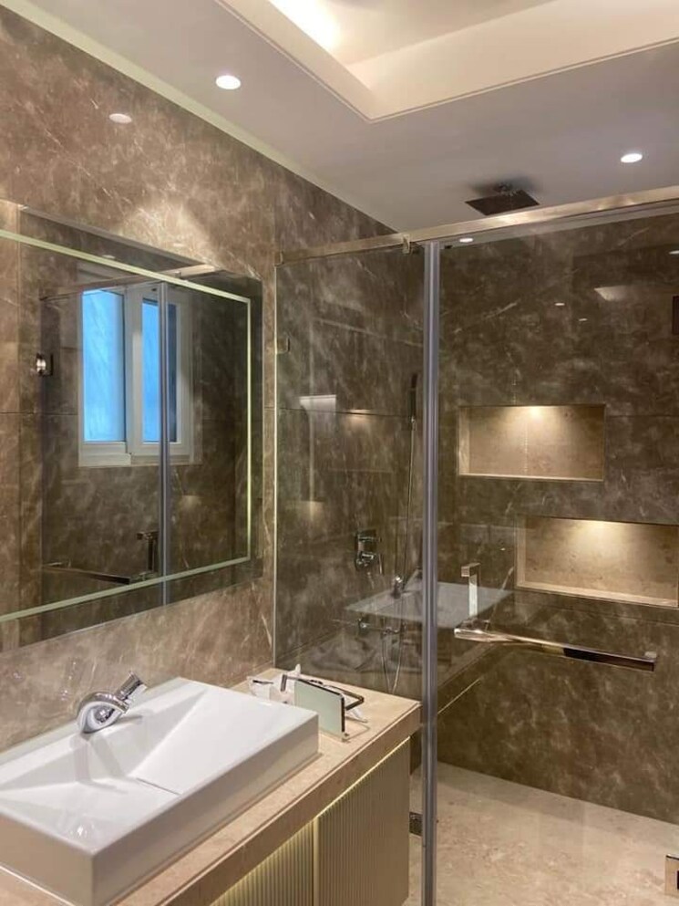 Attached Bathroom, defence colony 4 Bedroom 3200 Sq.Ft. Apartment In Defence Colony Delhi 8905409