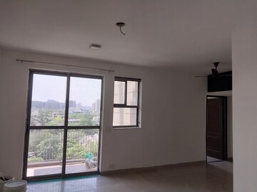 Room in 2 BHK Apartment at Unitech Uniworld Gardens 2, Sector 47 – for Sale
