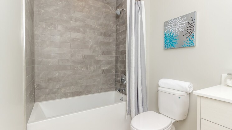 Bathroom, defence colony 1.5 Bedroom 1250 Sq.Ft. Apartment In Defence Colony Delhi 8905420