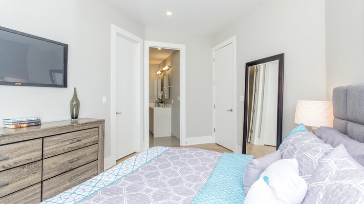 Bedroom, defence colony 1.5 Bedroom 1250 Sq.Ft. Apartment In Defence Colony Delhi 8905420