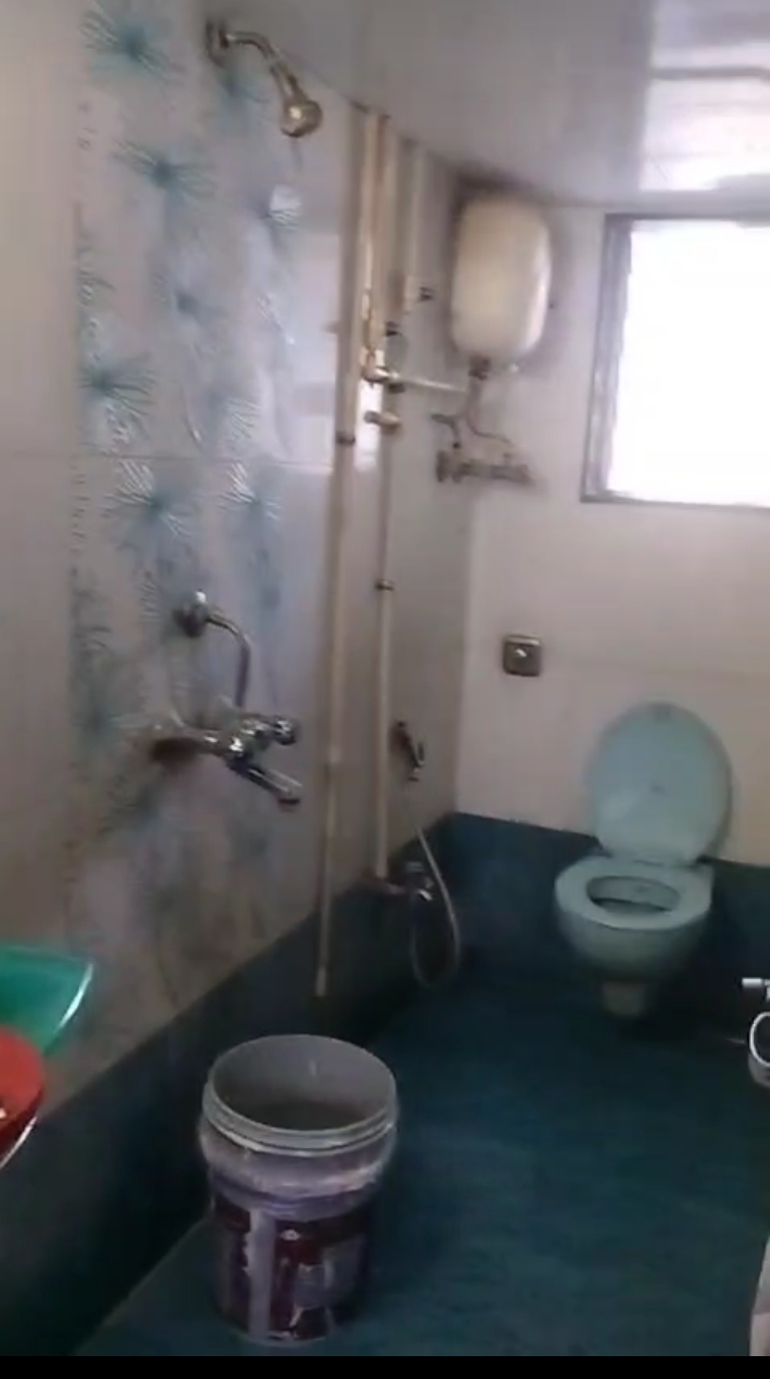 1.5 BHK 500 Sq.Ft. Apartment in Ashirwad CHS Dadar East