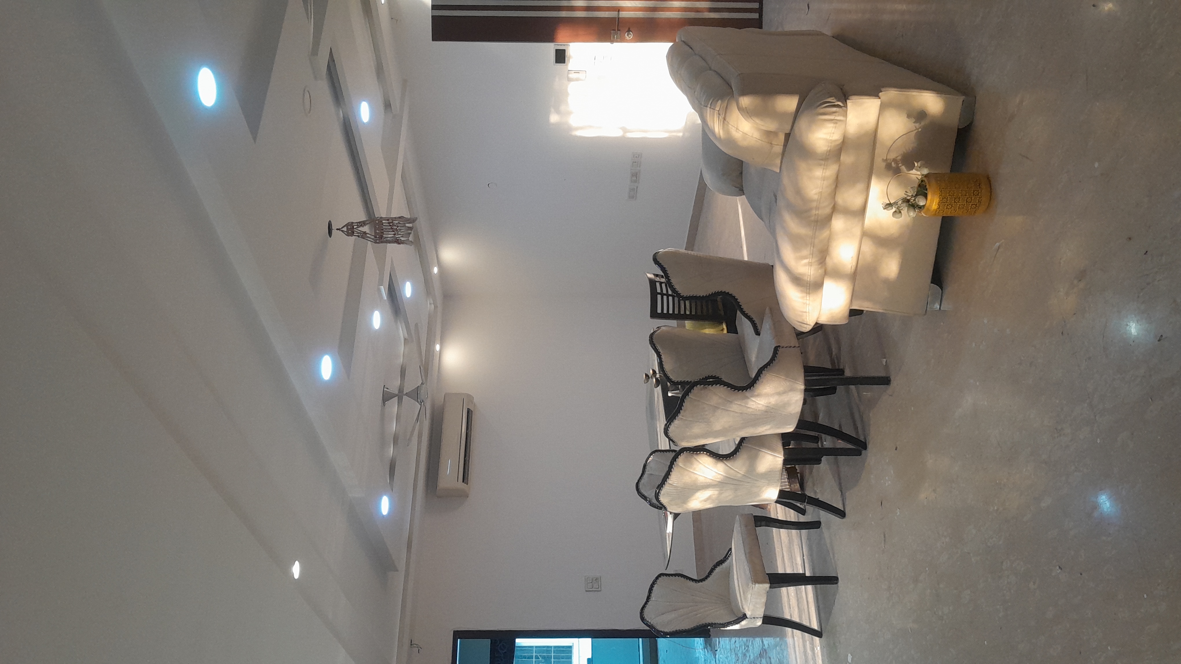 3 BHK + Pooja Room Apartment For Rent in Unitech Escape