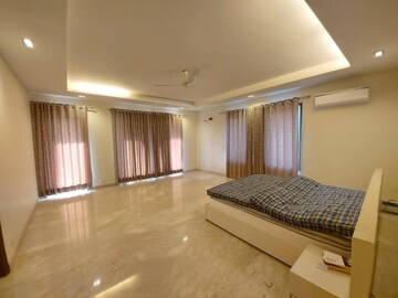 Bedroom in 5 BHK Villa at Palm Residency Chhatarpur, Chattarpur – for Rent