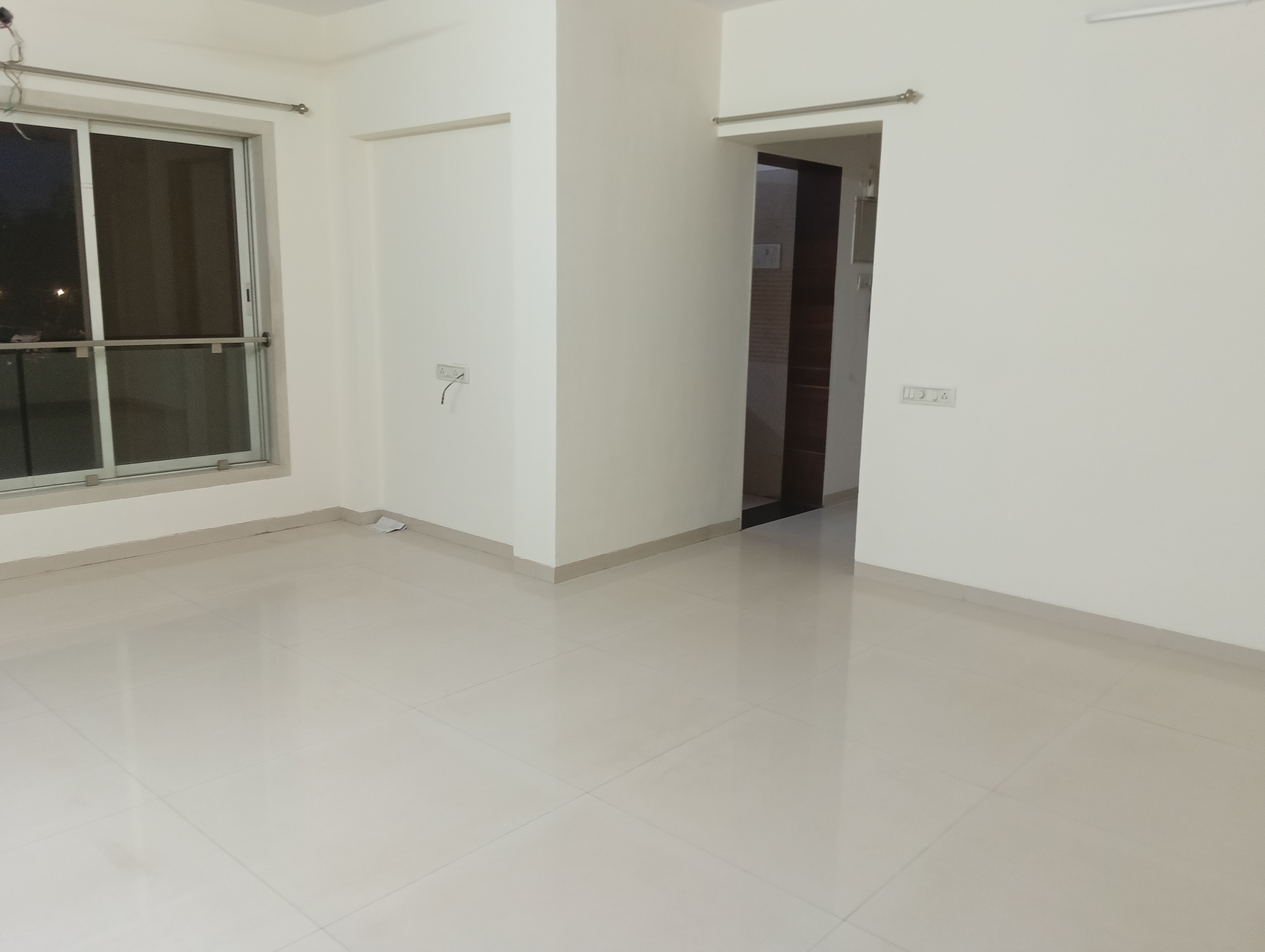 2 BHK + Pooja Room Apartment For Rent in Romell Diva