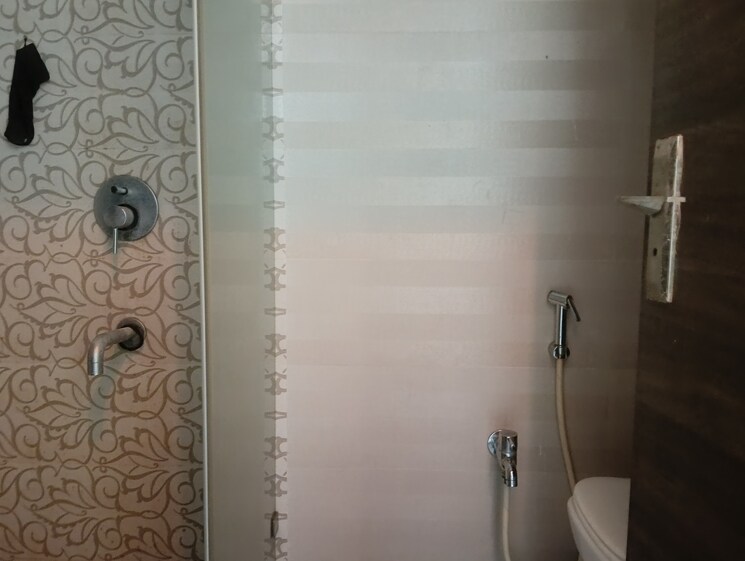 Bathroom, solitaire-heights 2 Bedroom 759 Sq.Ft. Apartment In Malad West Mumbai 8905445
