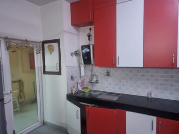 Kitchen in 3 BHK Apartment at Gomti Nagar – for Rent