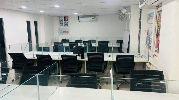 Floor Plan, vibhuti khand Commercial Office Space 1320 Sq.Ft. In Vibhuti Khand Lucknow 8905452