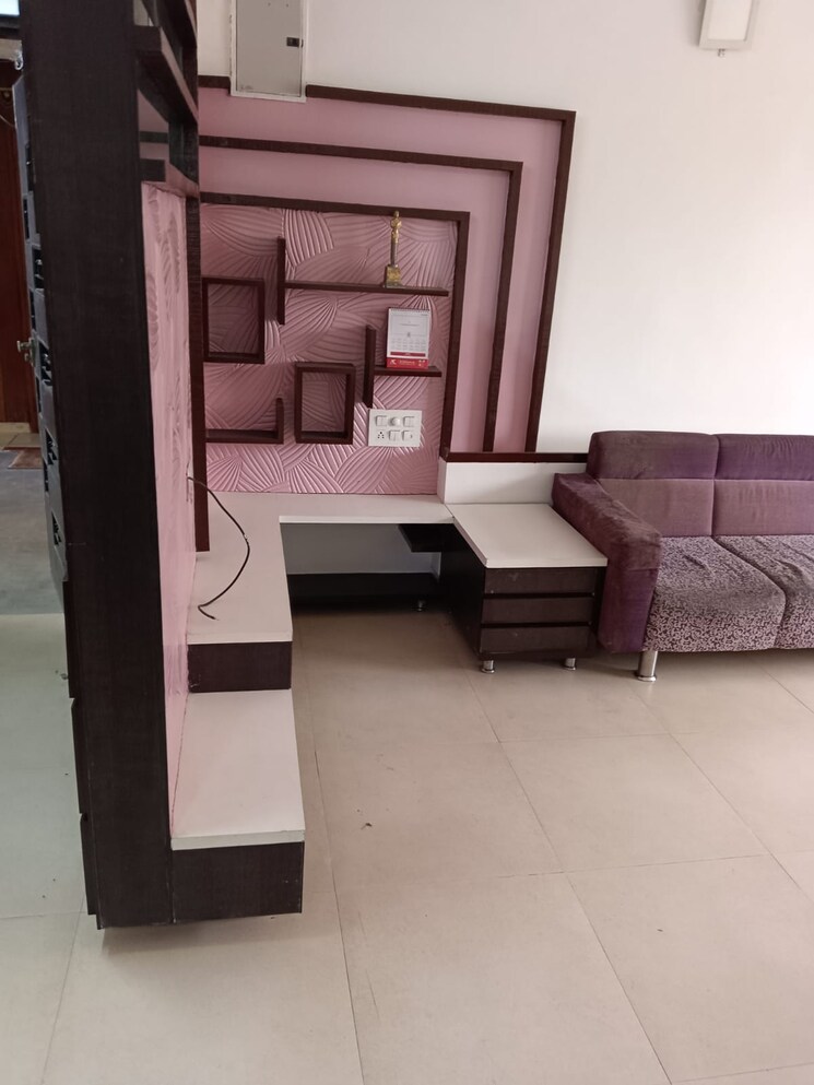 Living Room, satellite 3 Bedroom 1450 Sq.Ft. Apartment In Satellite Ahmedabad 8905454