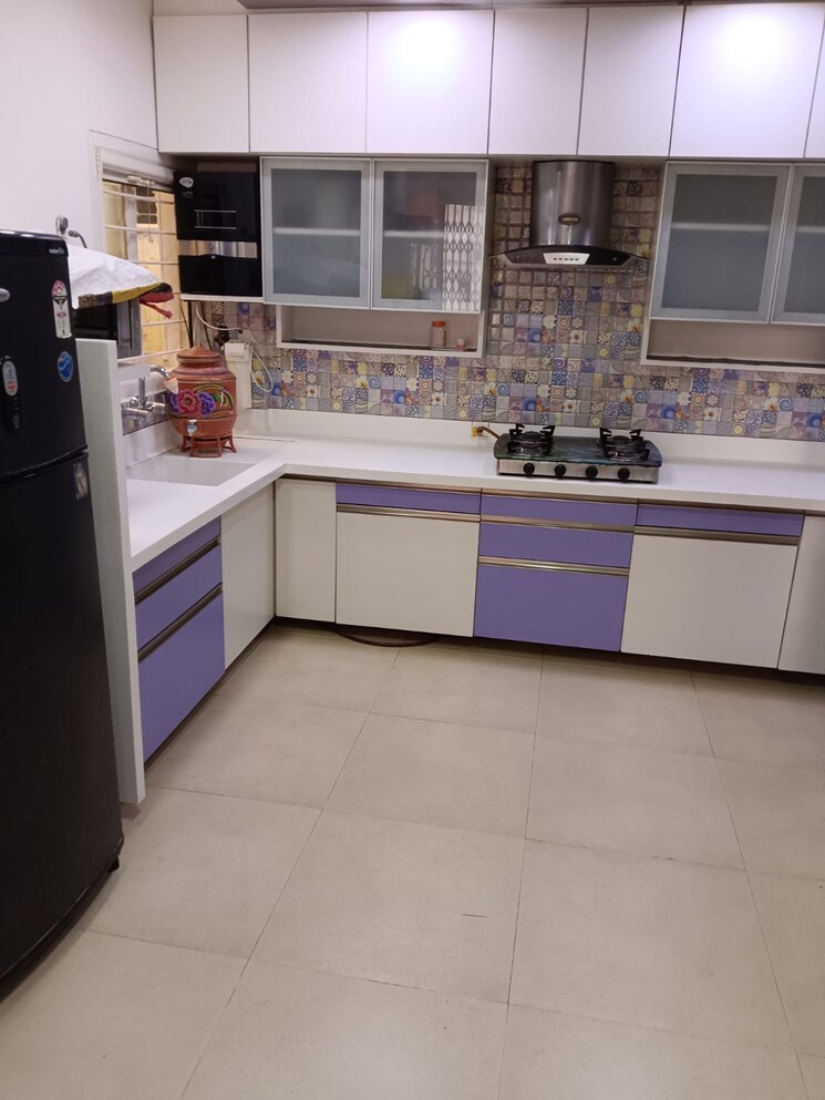 Kitchen, satellite 3 Bedroom 1450 Sq.Ft. Apartment In Satellite Ahmedabad 8905454