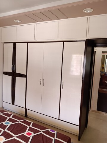 Bedroom in 3 BHK Apartment at Satellite – for Rent