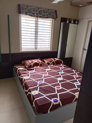Bedroom in 3 BHK Apartment at Satellite – for Rent