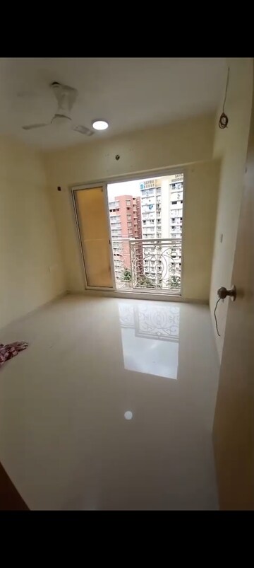 Room in 1 BHK Apartment at Sayba Heritage, Kurla East – for Rent