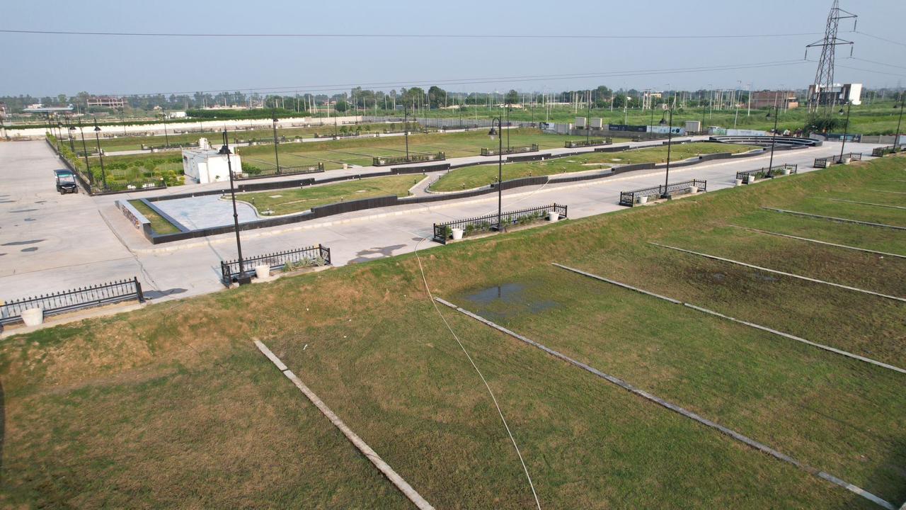 Plot For Sale in Craft Homes